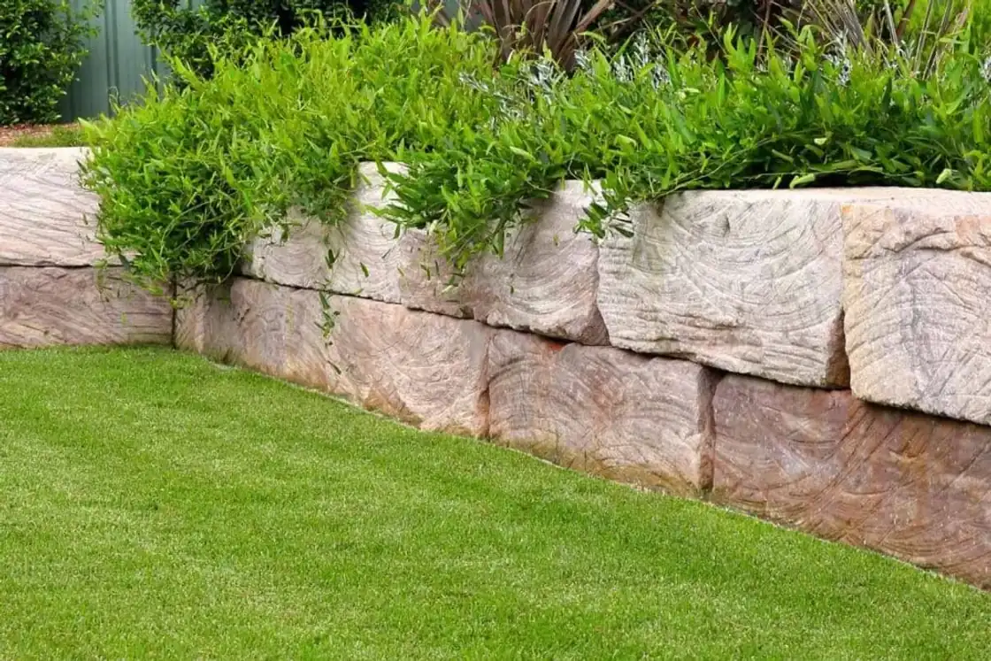 Sandstone retaining wall in Cairns